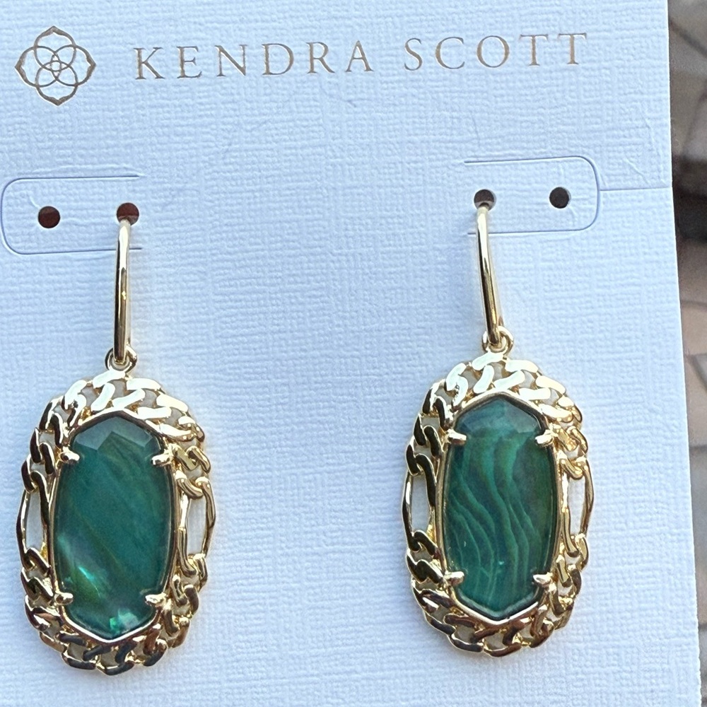 NWT- Kendra Scott Dani Gold Figaro Frame Earrings